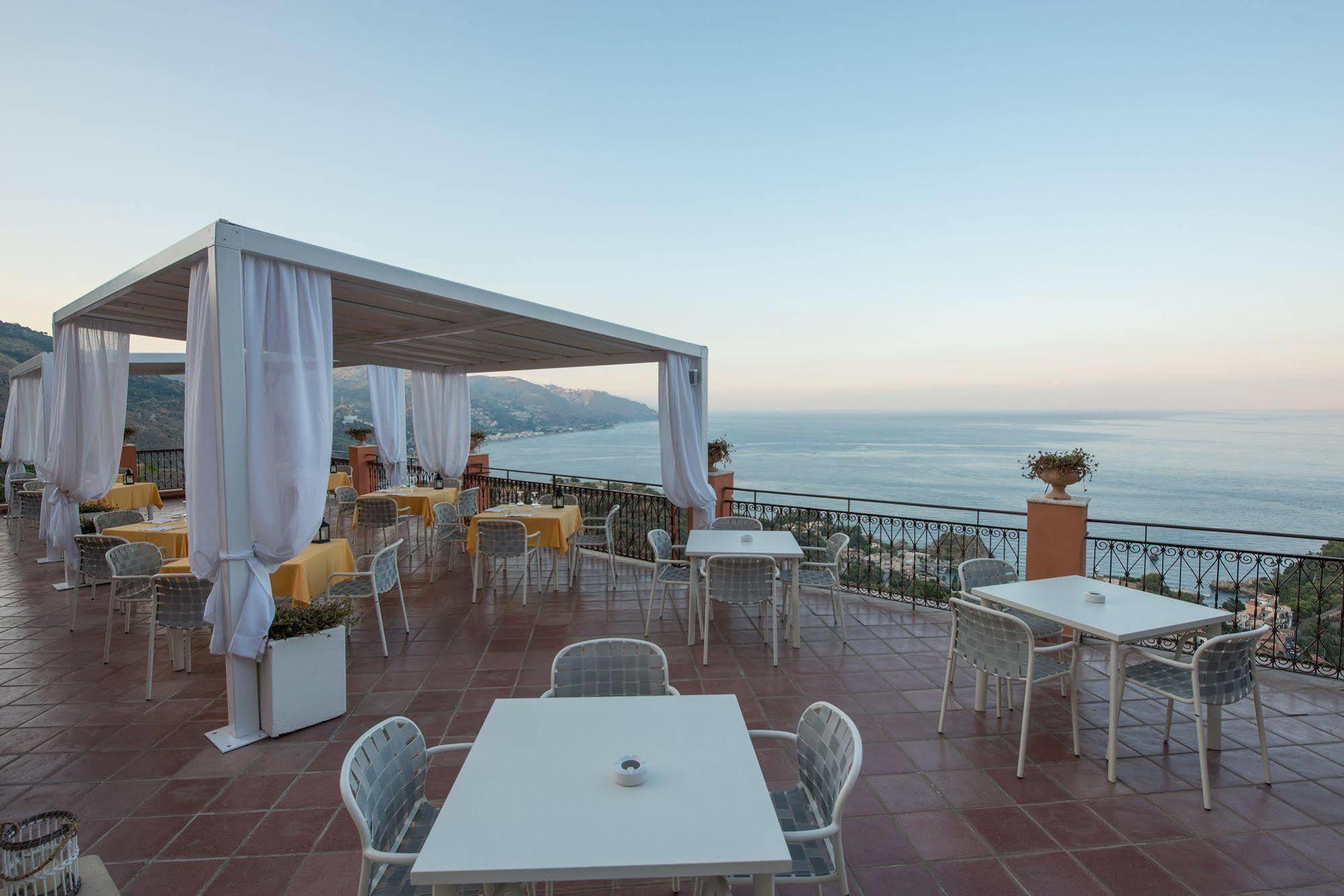 Grand Hotel Miramare ตาออร์มินา ภายนอก รูปภาพ
