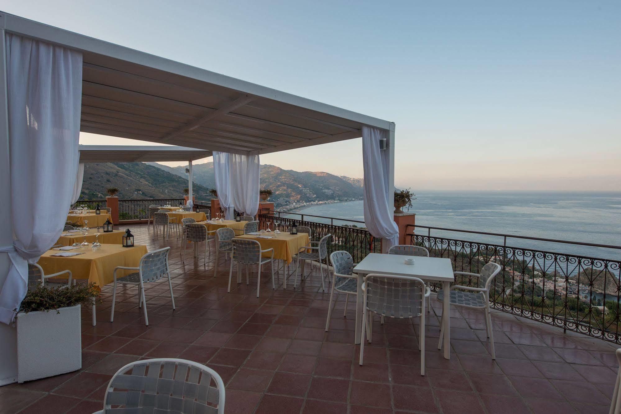 Grand Hotel Miramare ตาออร์มินา ภายนอก รูปภาพ